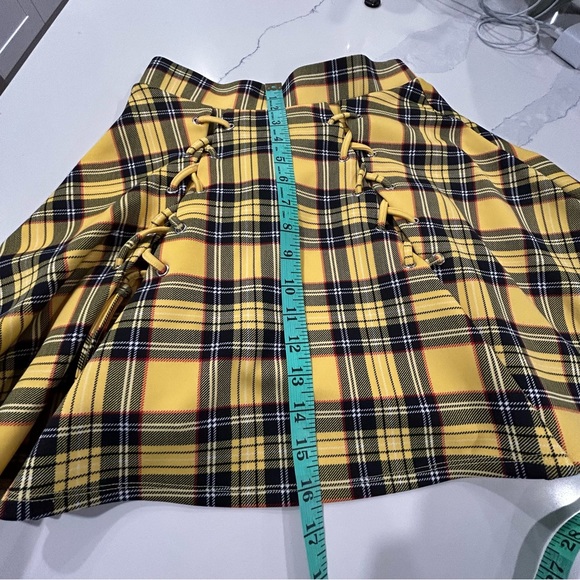 Hot Topic Yellow Plaid Skater Circle Skirt - Picture 9 of 10